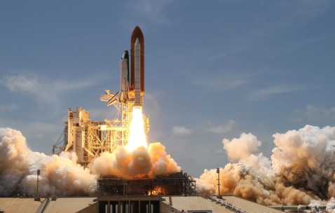 3岁小孩一发烧后脑勺疼（小孩发烧后脑勺疼是怎么回事儿）