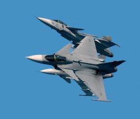 怀孕初期能上庐山吗（怀孕初期可以去爬山吗?）