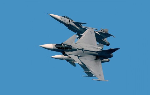 怀孕初期能上庐山吗（怀孕初期可以去爬山吗?）