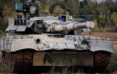 怀孕初期分泌物里有血丝怎么办（怀孕初期分泌物中有血丝正常吗）