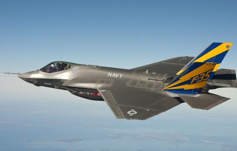 怀孕初期连续少量出血（怀孕初期连续少量出血多久会保不住）